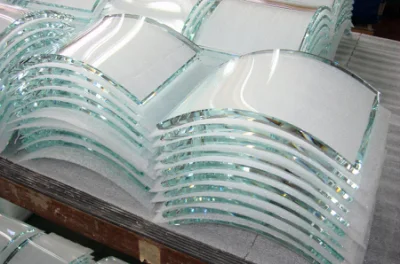Design piegato/curvo/a forma di vetro temperato/vetro laminato/specchio LED/vetro da costruzione/vetro per mobili